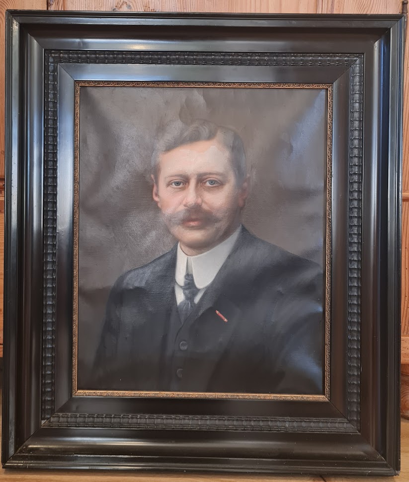 Art Conservation & Restoration - Portrait Painting BEFORE